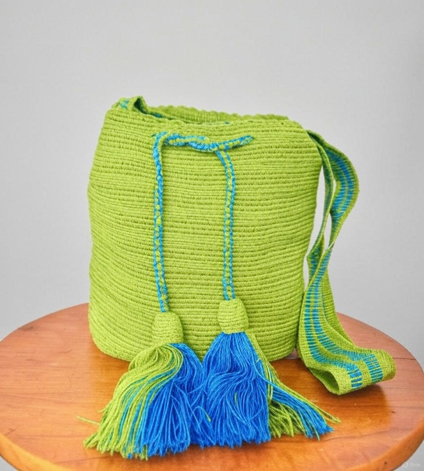 Mochila - Monochrome & Minimalist Collection